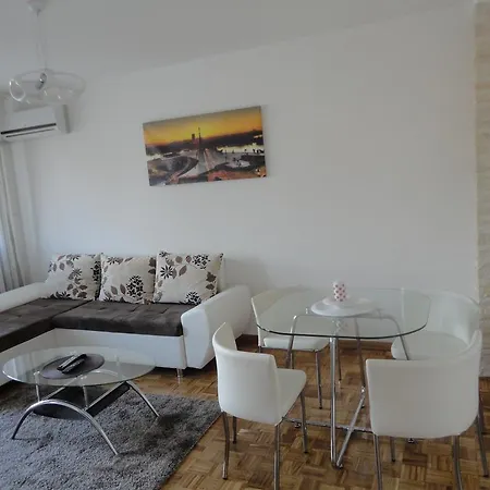 Arena White Apartment Belgrade